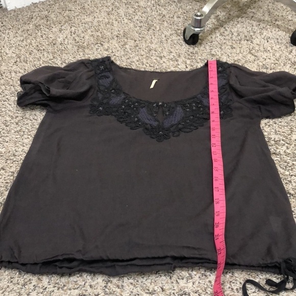 Free People Blouse Size Small Gray Floral Embroidered Appliqué - Picture 11 of 11